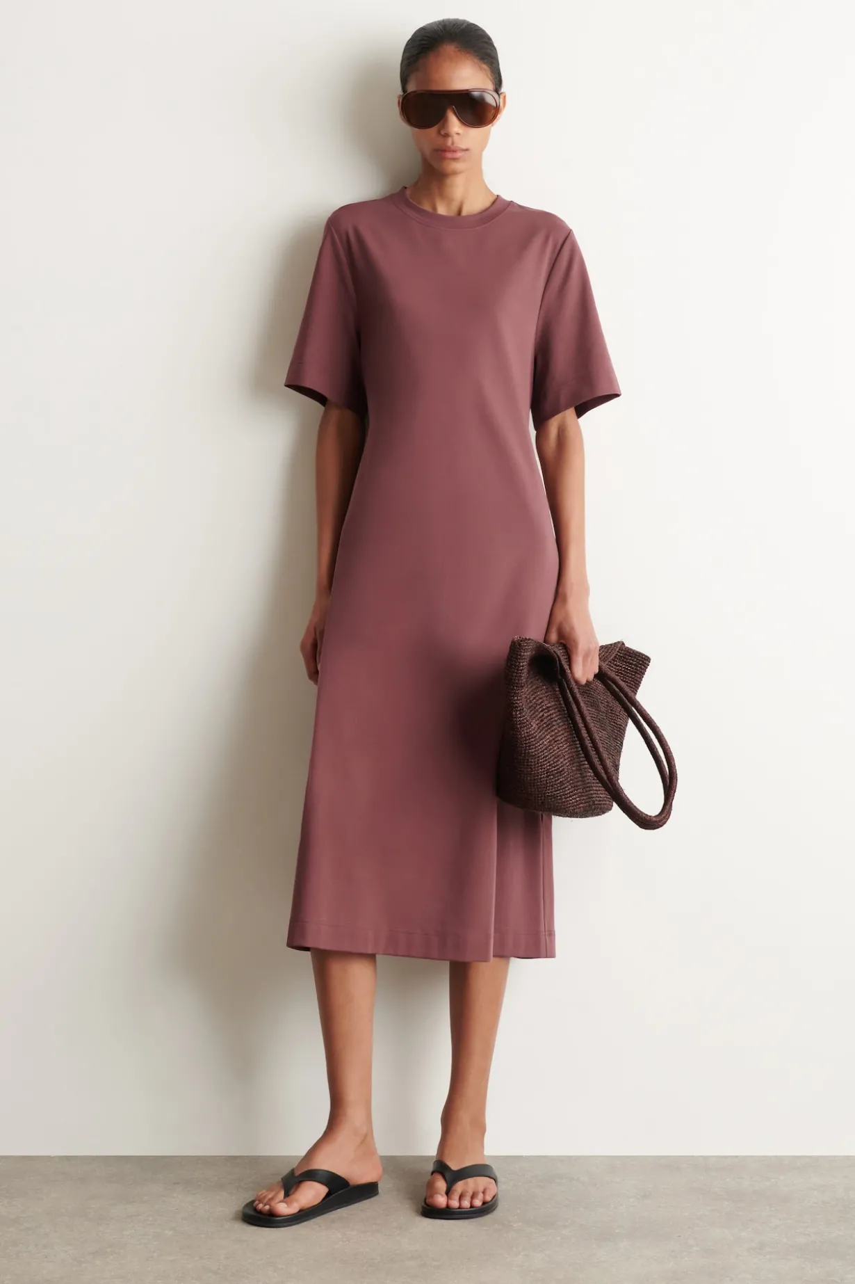 BELT-DETAIL MIDI T-SHIRT DRESS
