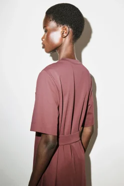 BELT-DETAIL MIDI T-SHIRT DRESS