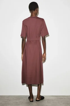 BELT-DETAIL MIDI T-SHIRT DRESS