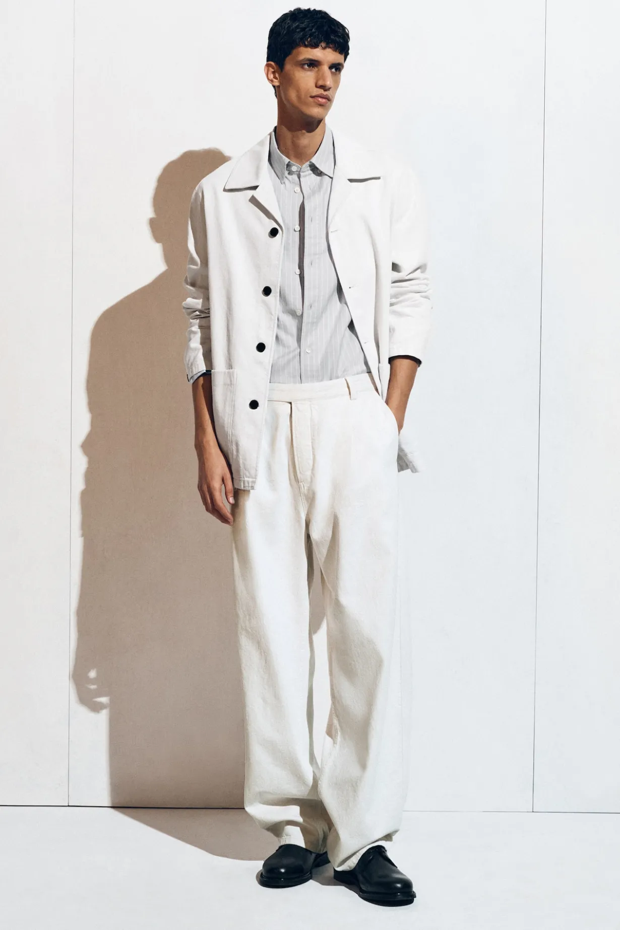 BELTED DENIM RELAXED-FIT BARREL-LEG PANTS