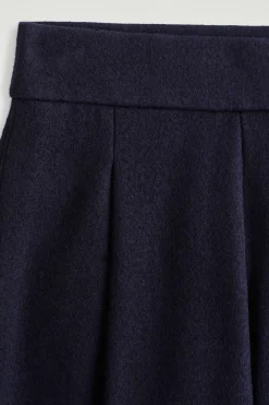 BOILED-WOOL BARREL-LEG PANTS