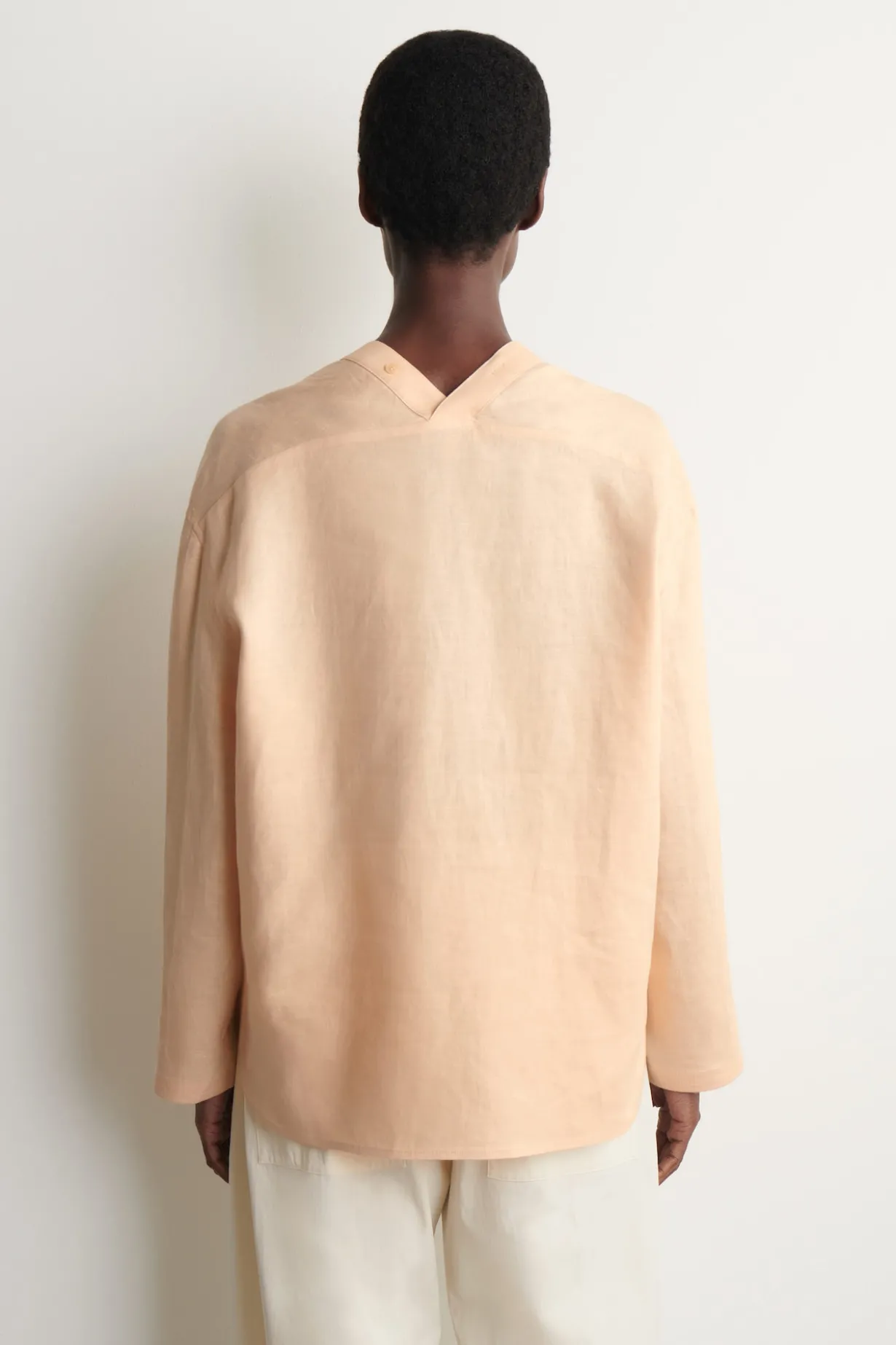 BUTTON-DETAIL LINEN V-NECK SHIRT