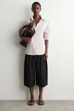 BUTTON-DOWN COLLAR LINEN SHIRT