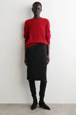 CASHMERE CREW-NECK SWEATER