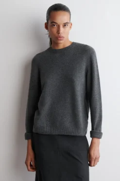 CASHMERE CREW-NECK SWEATER