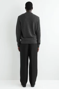 CASHMERE CREW-NECK SWEATER