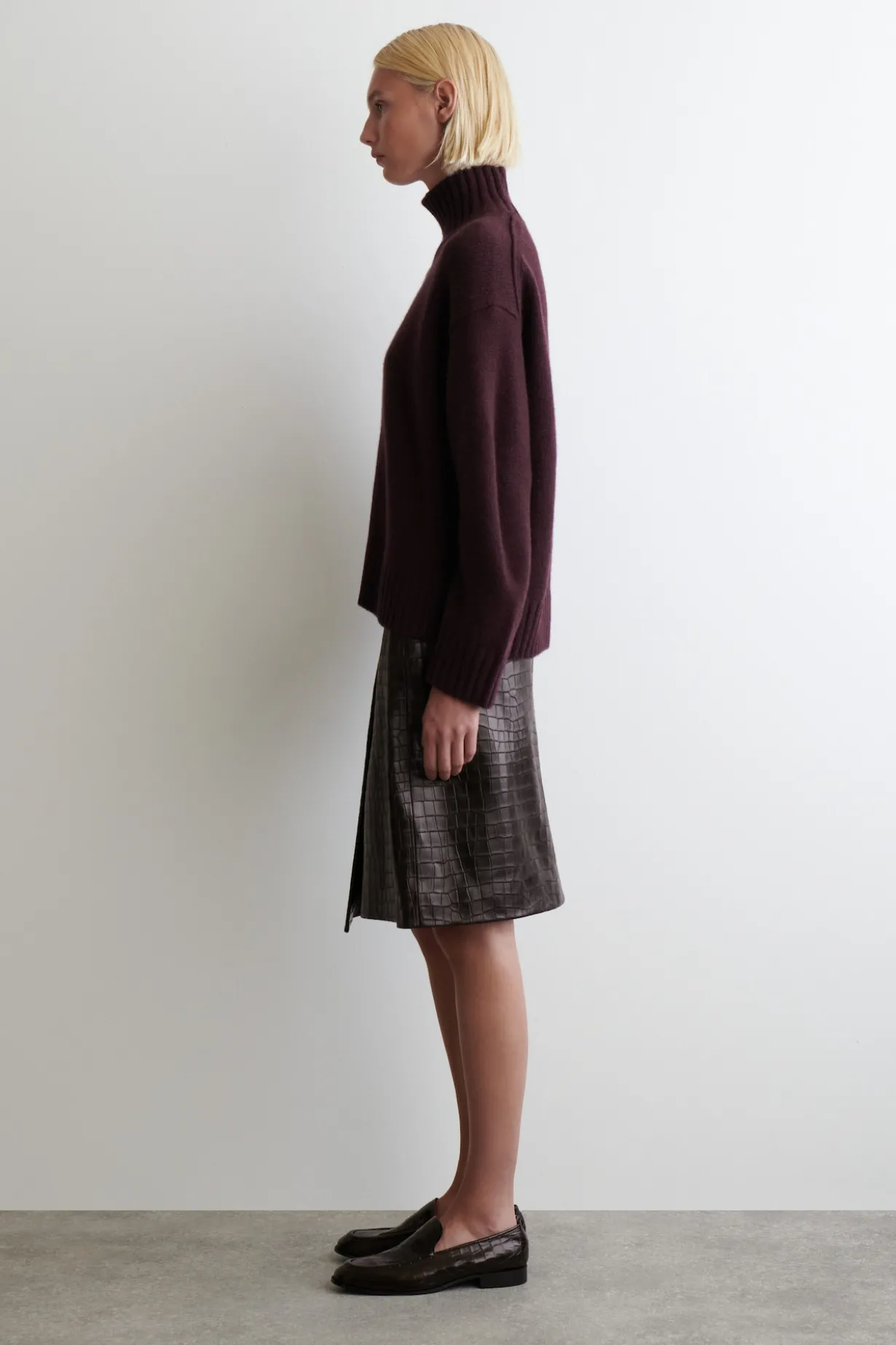 CASHMERE MOCK-NECK SWEATER