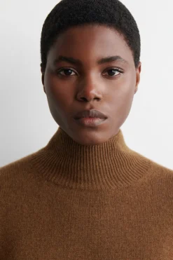 CASHMERE MOCK-NECK SWEATER