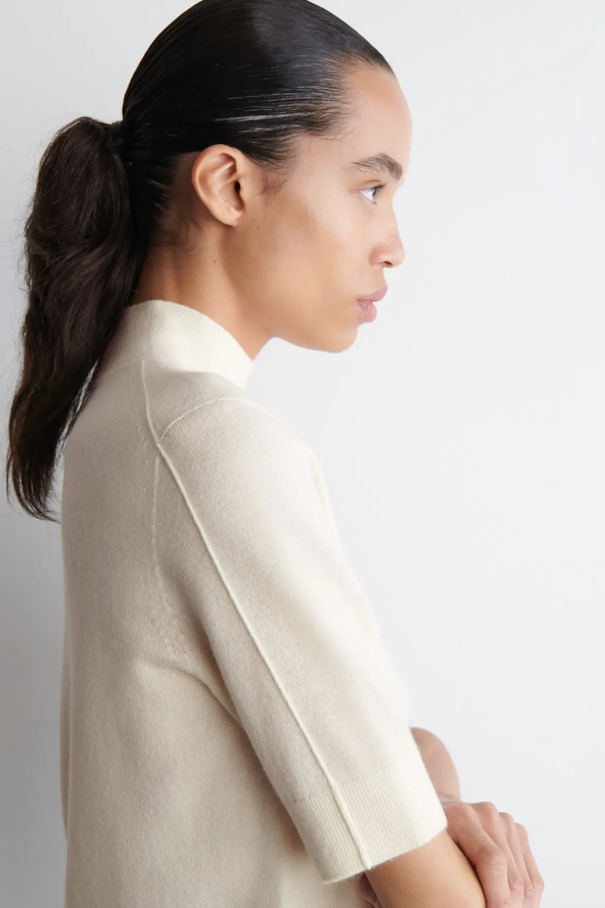 CASHMERE MOCK-NECK T-SHIRT