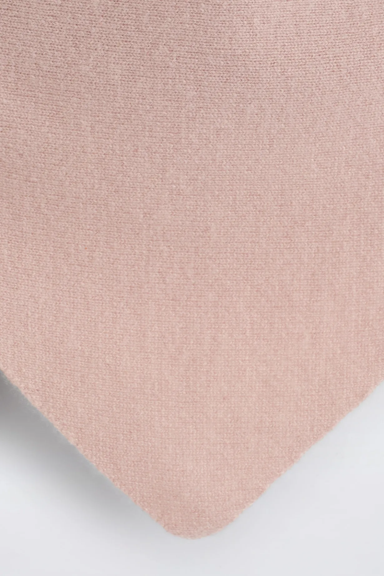 CASHMERE TRIANGLE SCARF