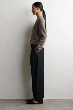 CASHMERE V-NECK CARDIGAN
