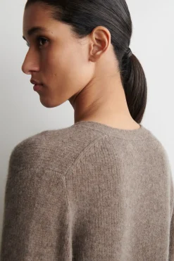 CASHMERE V-NECK CARDIGAN
