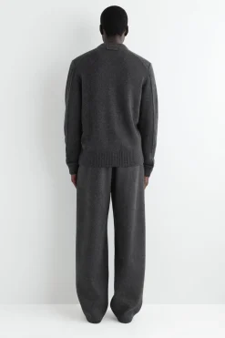 CASHMERE V-NECK CARDIGAN