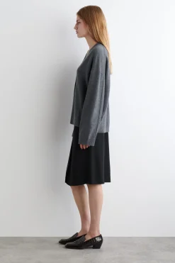 CASHMERE V-NECK CARDIGAN