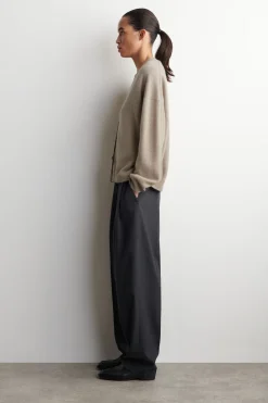 CASHMERE V-NECK CARDIGAN