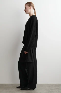 CASHMERE V-NECK CARDIGAN