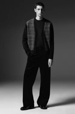 CHECKED WOOL V-NECK CARDIGAN
