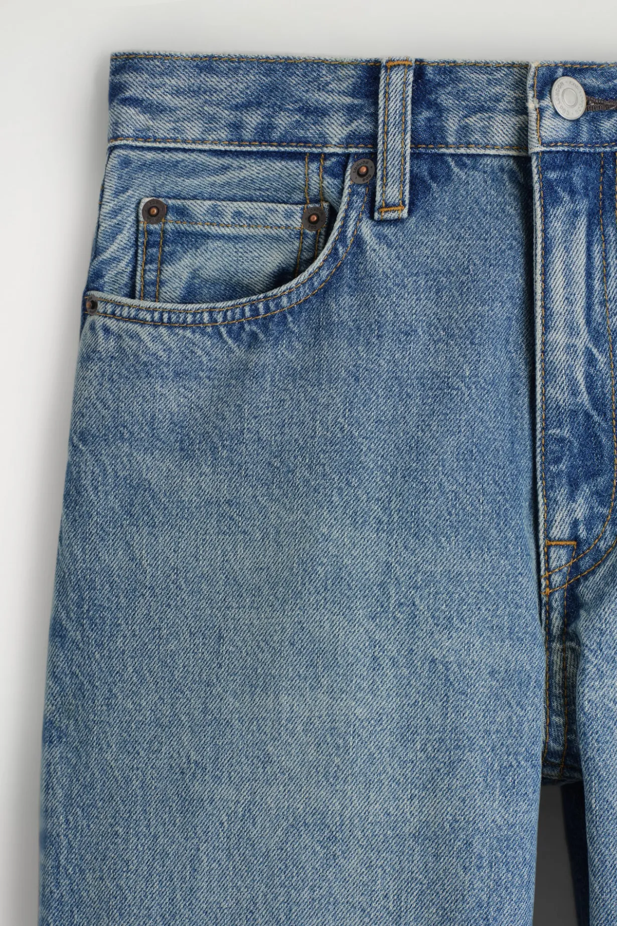 CHORD STRAIGHT-LEG JEANS