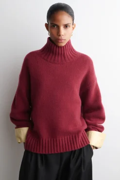 CHUNKY CASHMERE MOCK-NECK SWEATER