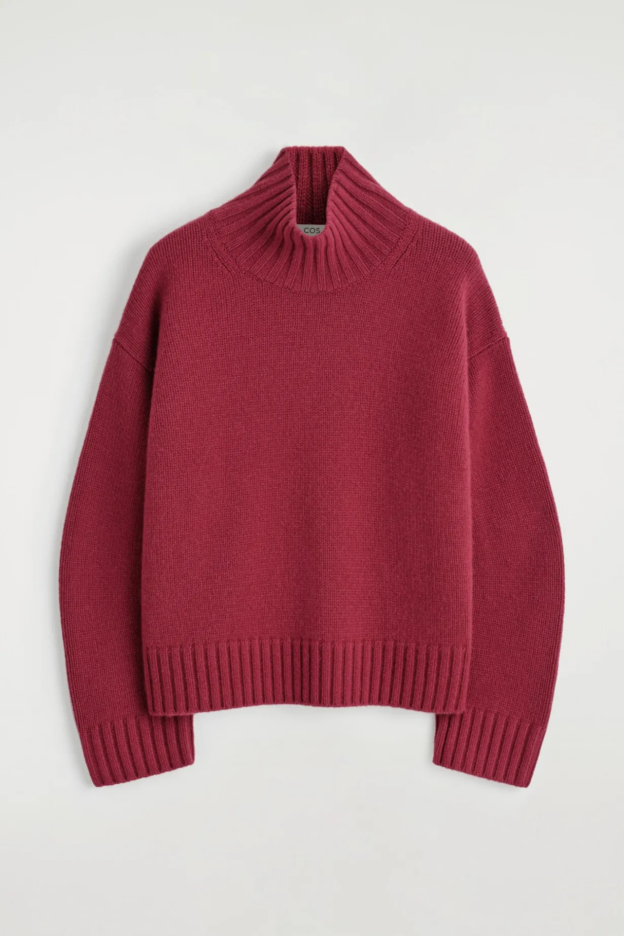 CHUNKY CASHMERE MOCK-NECK SWEATER