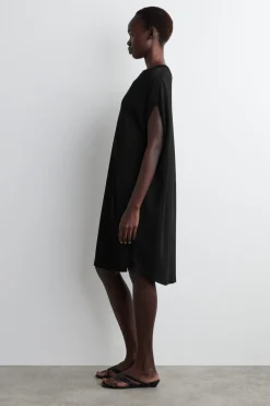 CIRCLE-CUT KNIT DRESS