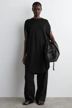 CIRCLE-CUT KNIT DRESS