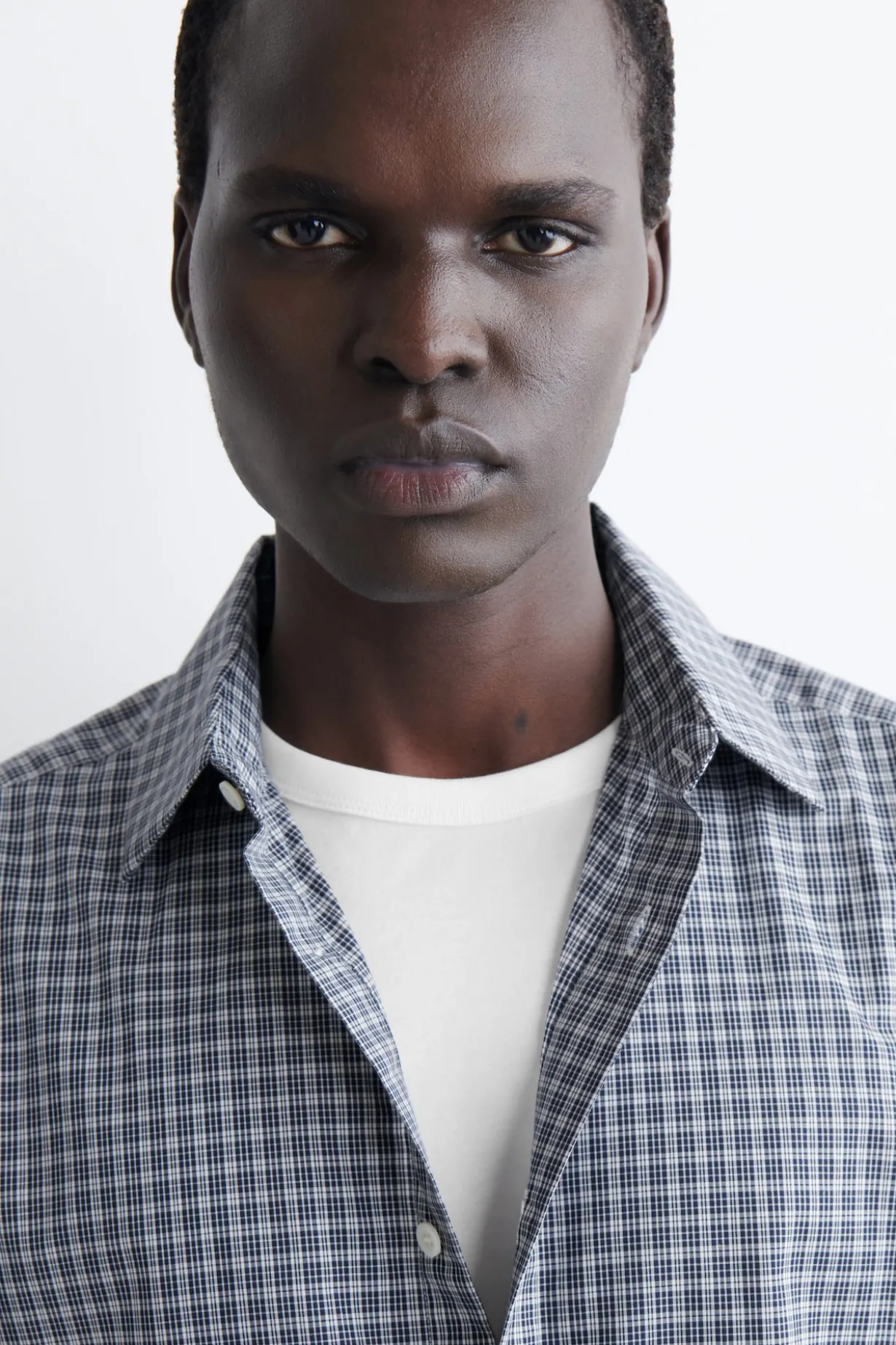 CLASSIC COTTON SHIRT