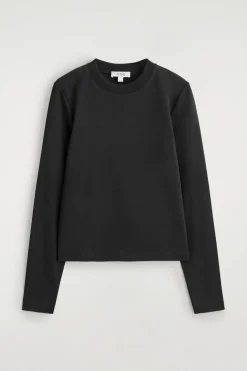 CLEAN CUT LONG-SLEEVED T-SHIRT
