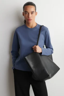 CLEAN CUT LONG-SLEEVED T-SHIRT