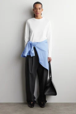 CLEAN CUT LONG-SLEEVED T-SHIRT
