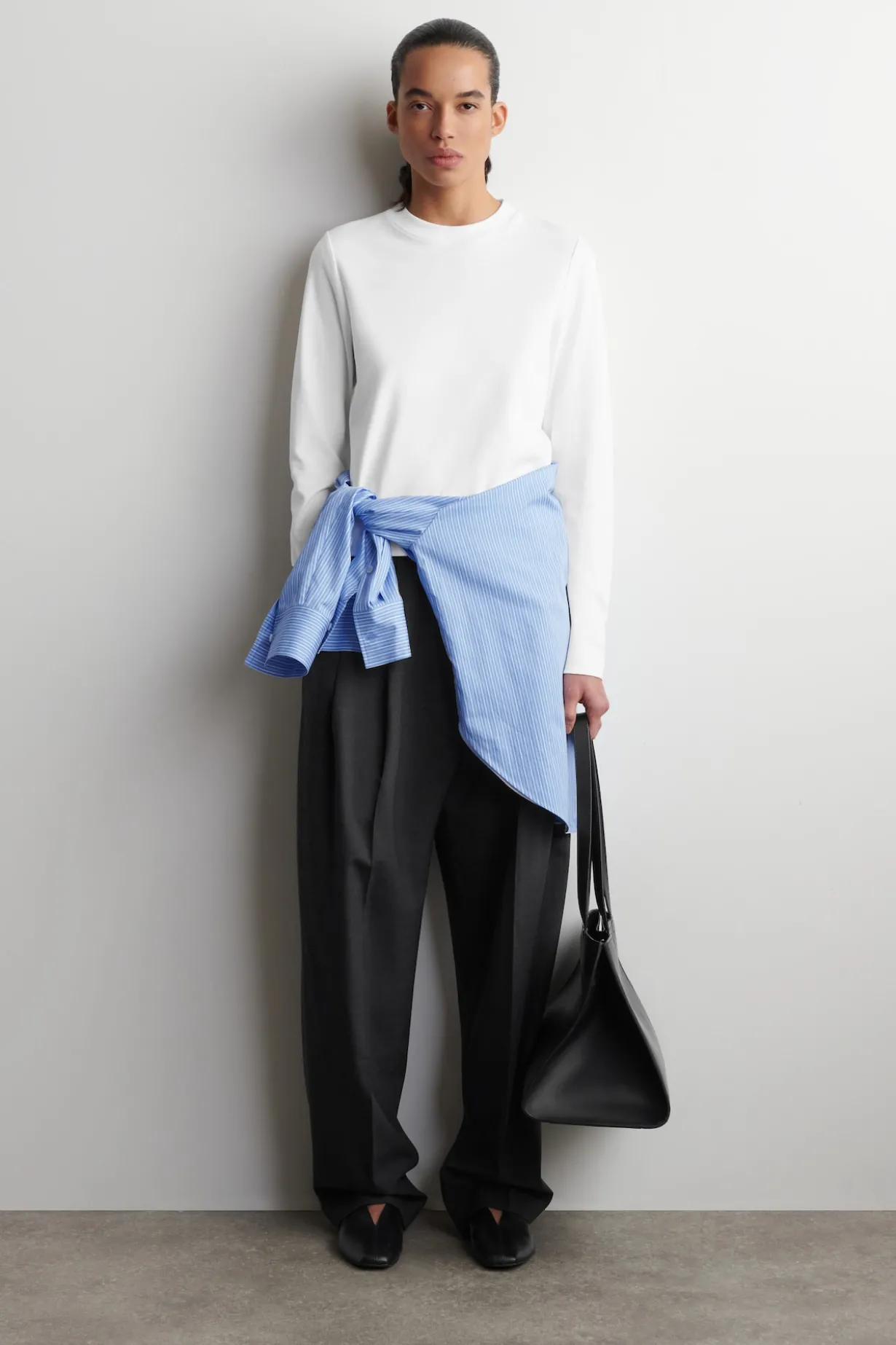 CLEAN CUT LONG-SLEEVED T-SHIRT