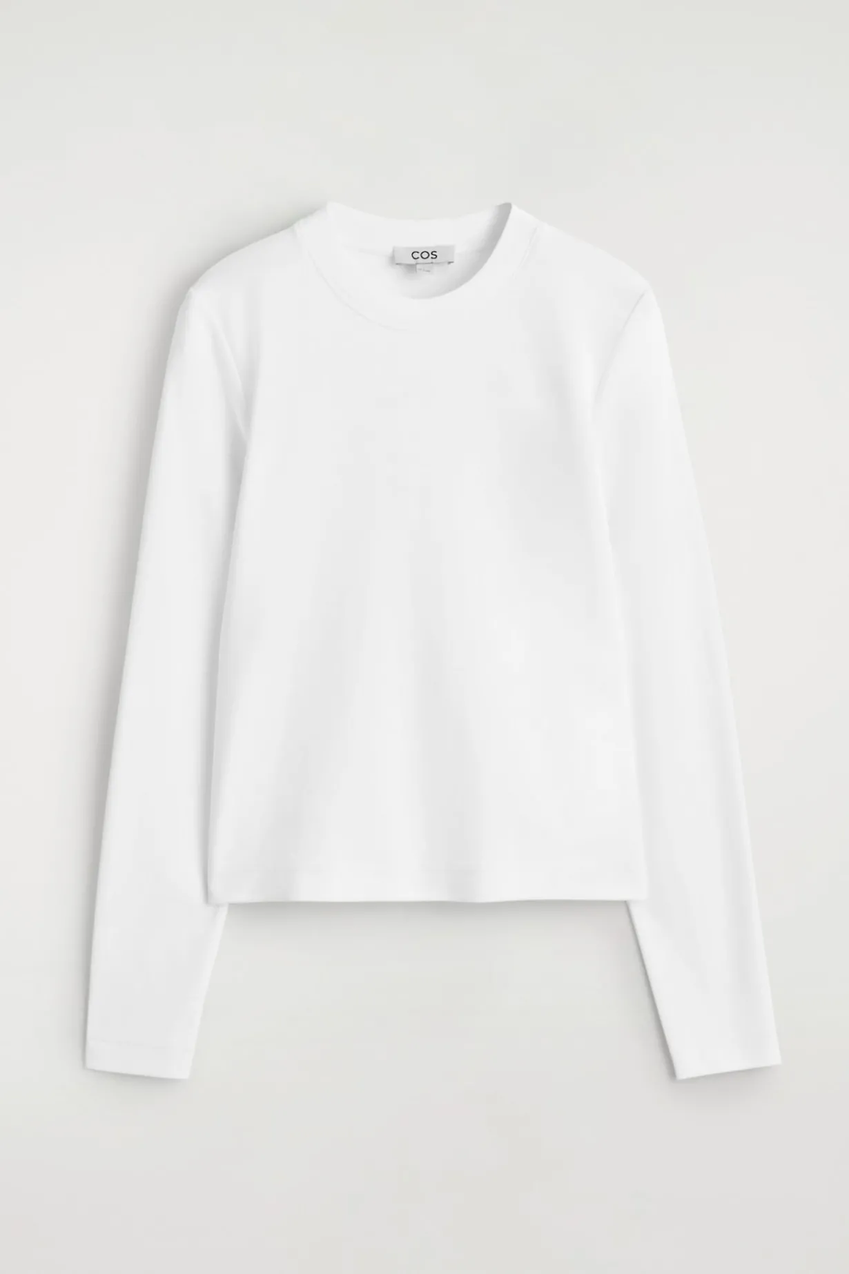 CLEAN CUT LONG-SLEEVED T-SHIRT