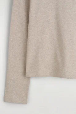 CLEAN CUT LONG-SLEEVED T-SHIRT