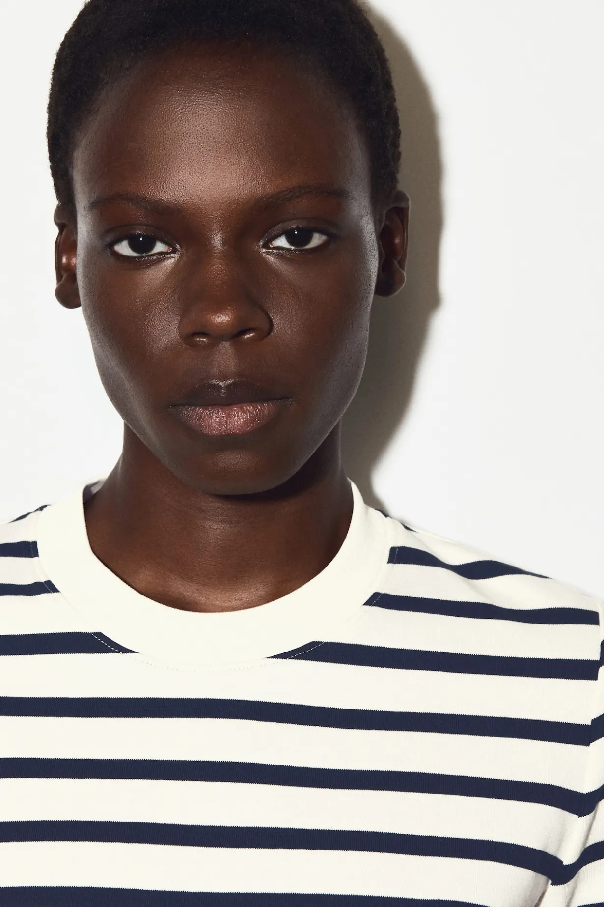 CLEAN CUT REGULAR LONG-SLEEVED T-SHIRT