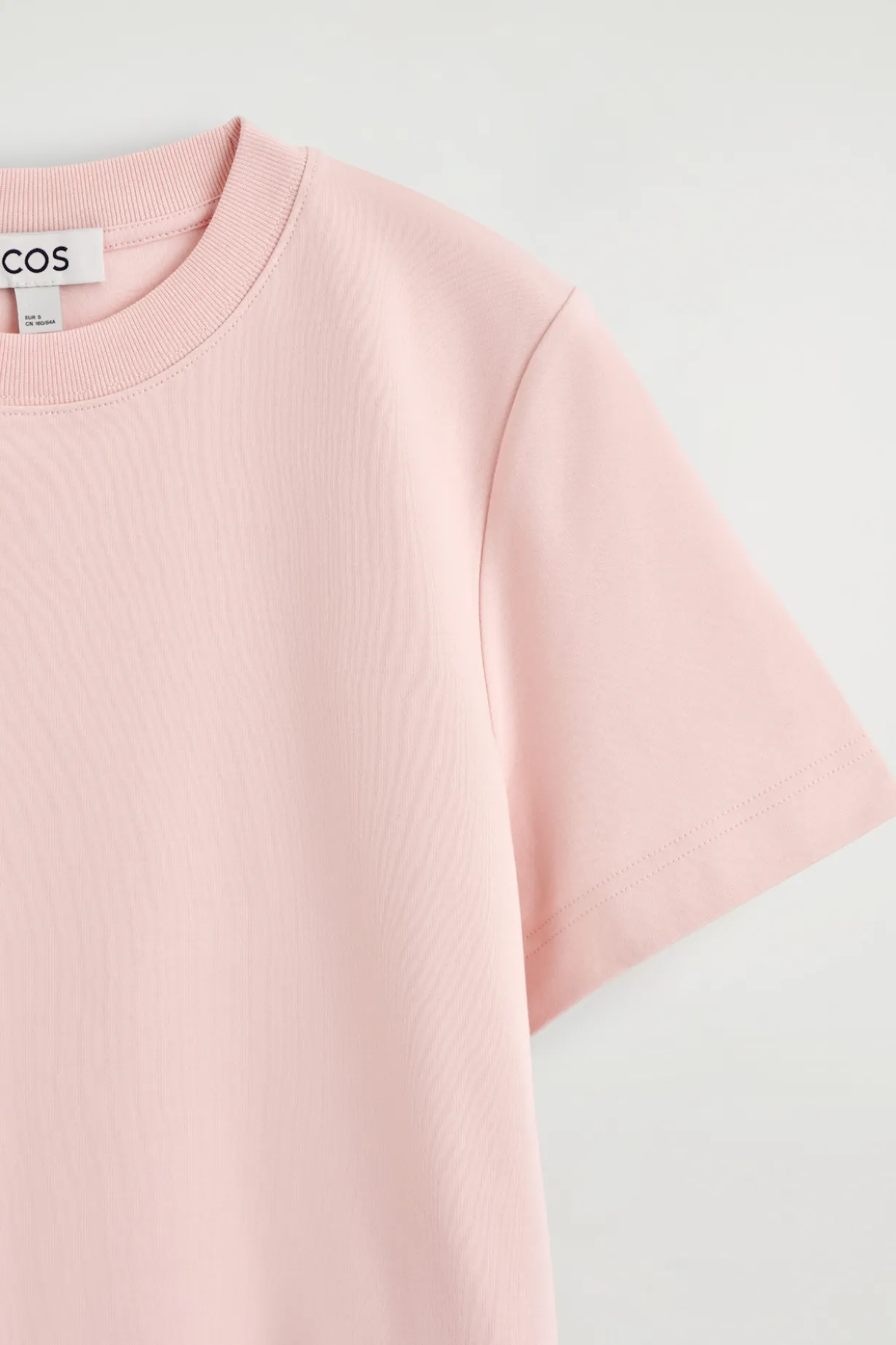CLEAN CUT T-SHIRT