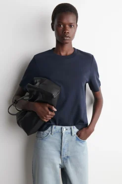CLEAN CUT T-SHIRT