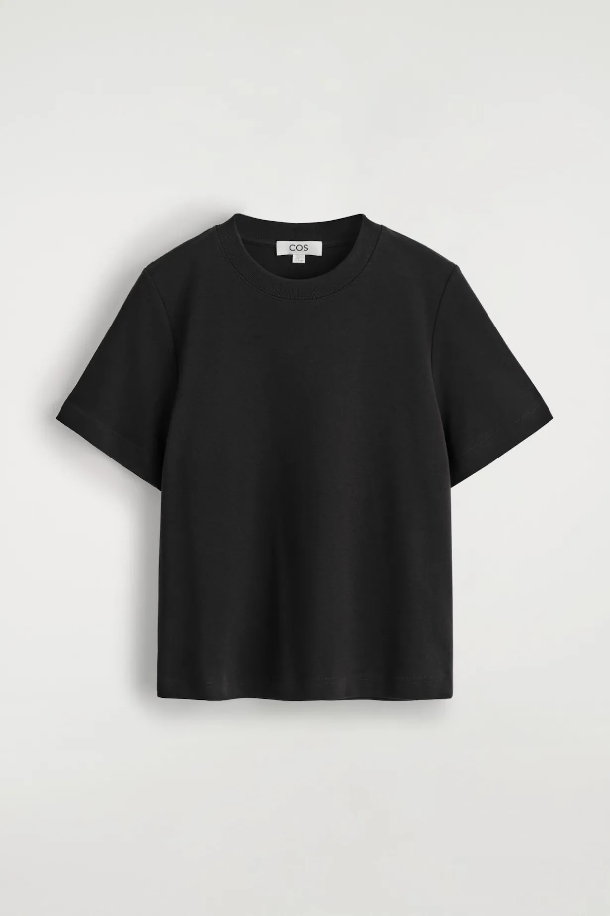 CLEAN CUT T-SHIRT