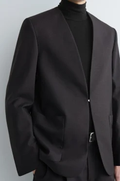 COLLARLESS WOOL BLAZER