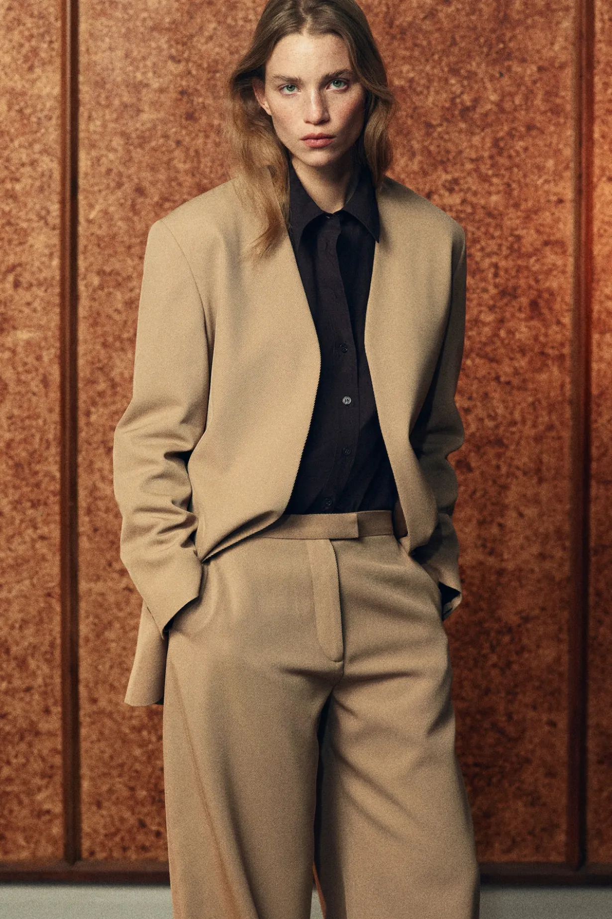 COLLARLESS WOOL-TWILL BLAZER