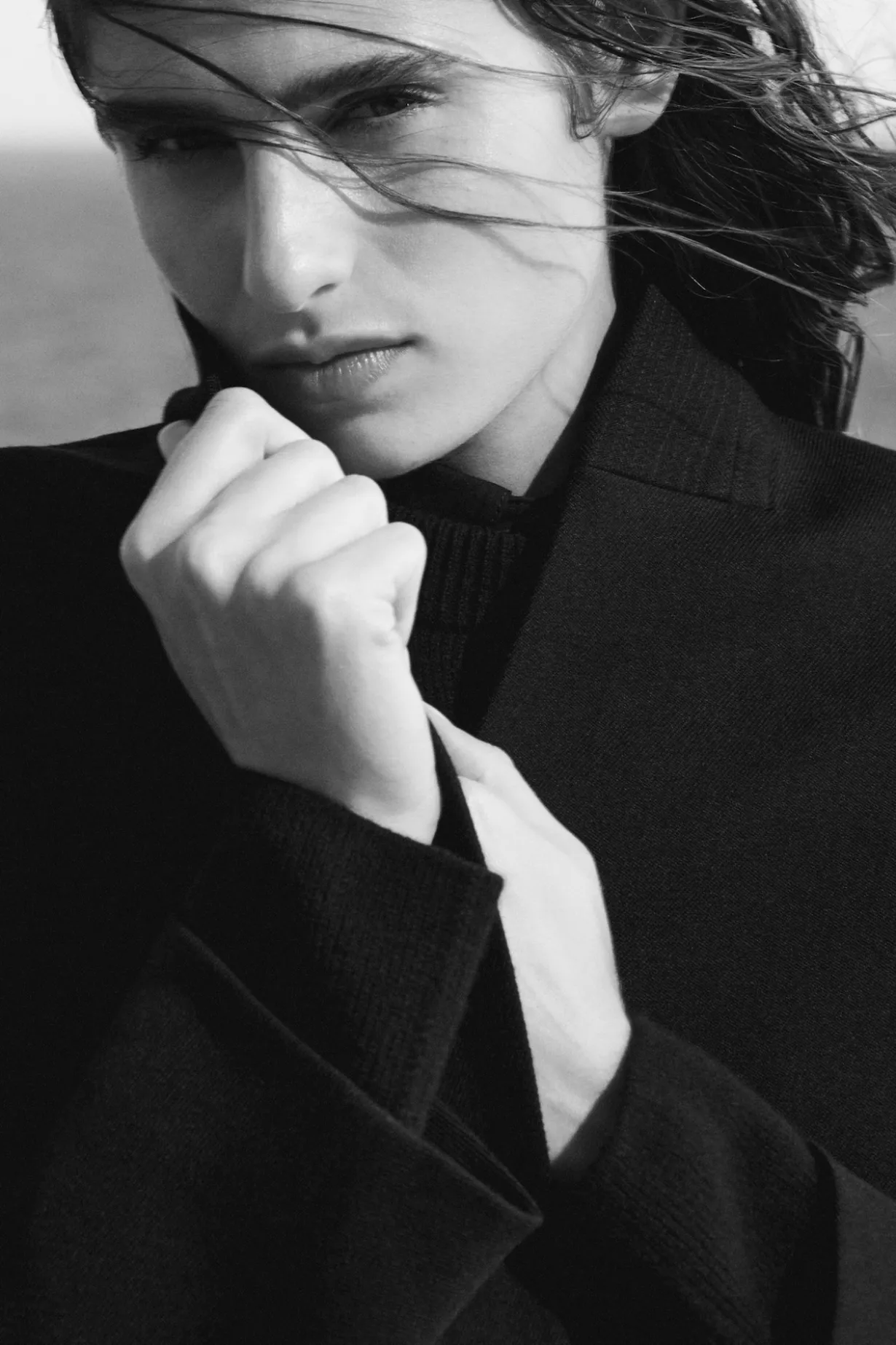 COLLARLESS WOOL-TWILL COAT