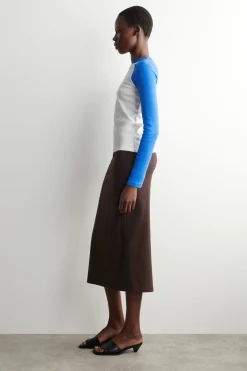 CONTRAST-SLEEVE T-SHIRT
