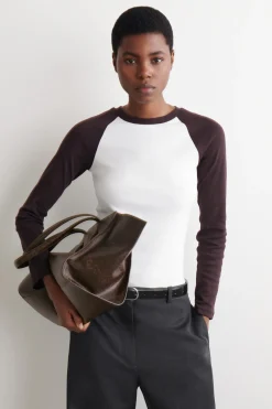 CONTRAST-SLEEVE T-SHIRT