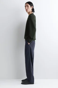 CONTRAST-TIPPED CREW-NECK SWEATER