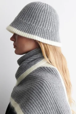 CONTRAST-TIPPED WOOL-MOHAIR BUCKET HAT