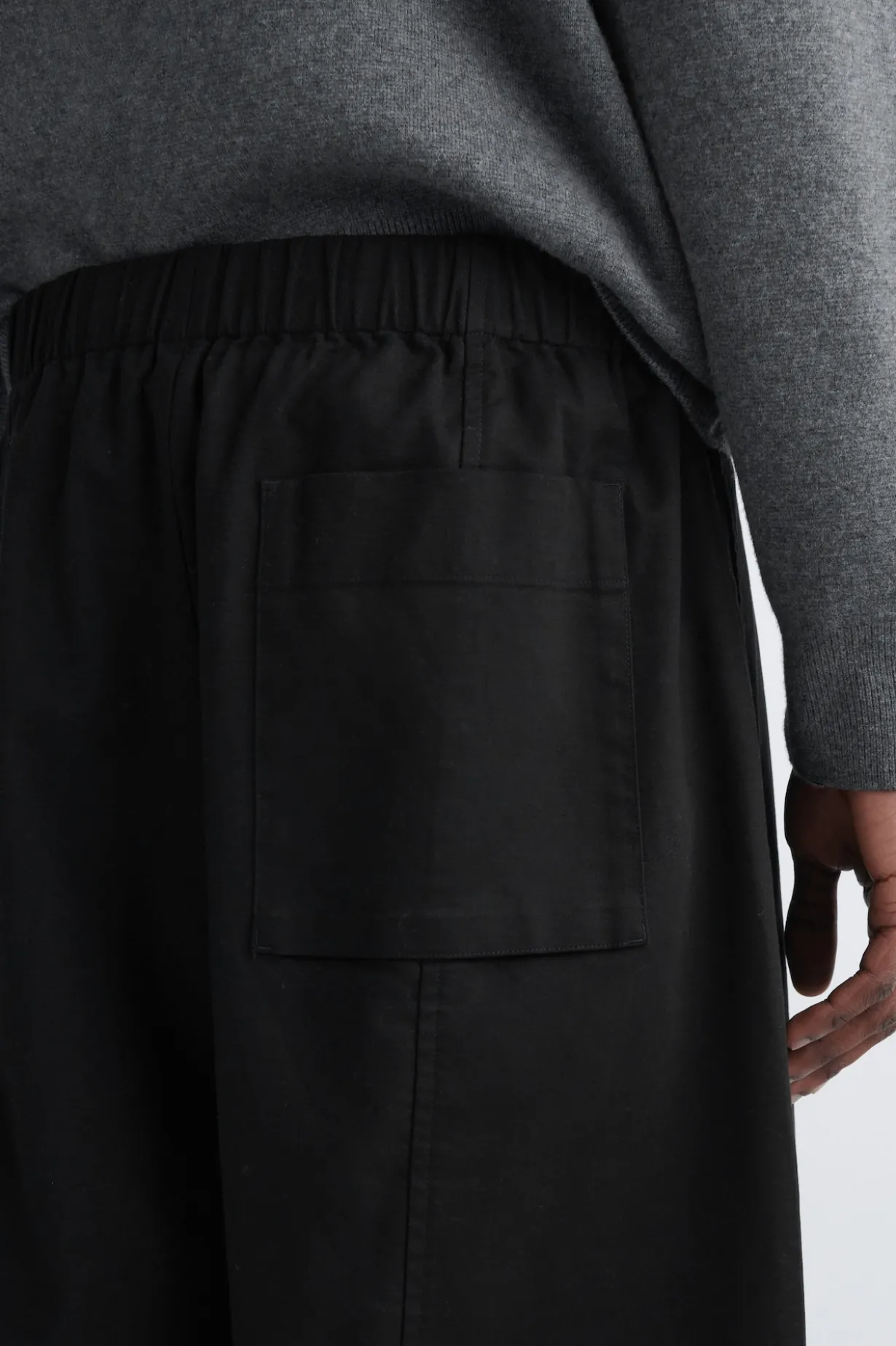 COTTON CROPPED BARREL-LEG PANTS