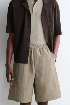COTTON ELASTICATED KNEE-LENGTH SHORTS