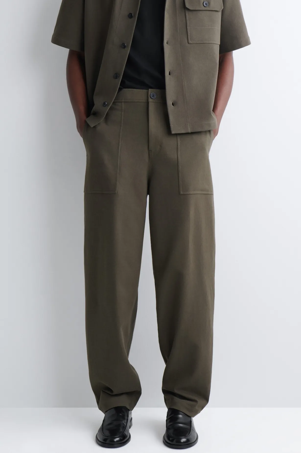 COTTON RELAXED-FIT STRAIGHT-LEG UTILITY PANTS