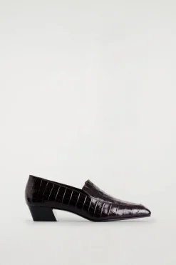 CROC-EFFECT LEATHER HEELED LOAFERS