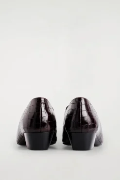 CROC-EFFECT LEATHER HEELED LOAFERS