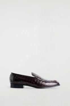 CROC-EFFECT LEATHER LOAFERS